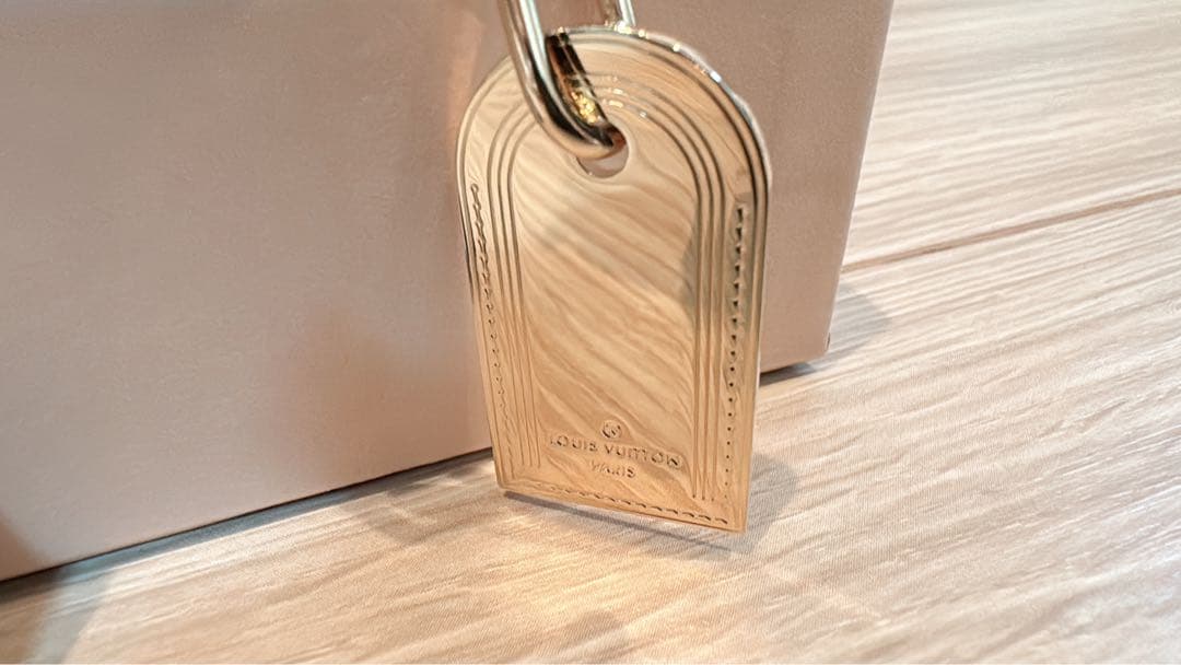 ルイヴィトン　リボン首輪