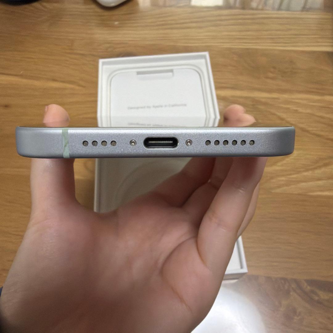 【美品】iPhone15 plus 256GB ブルー SIMフリー