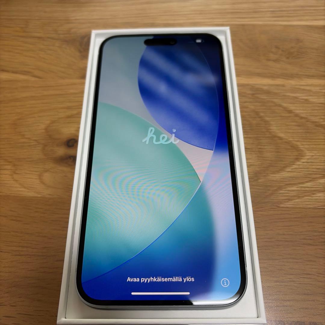 【美品】iPhone15 plus 256GB ブルー SIMフリー