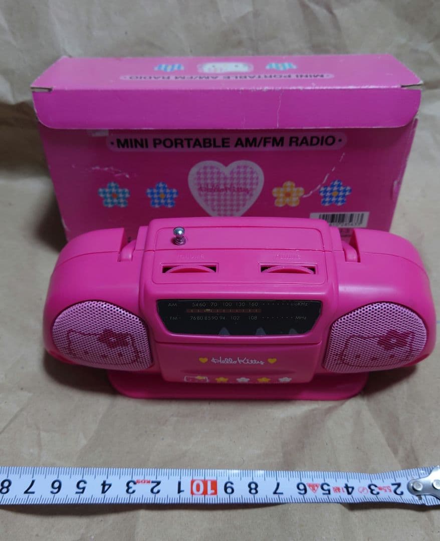 撮影の為開封のみ サンリオ　ハローキティ　ミニ ラジオ ポータブルラジオ