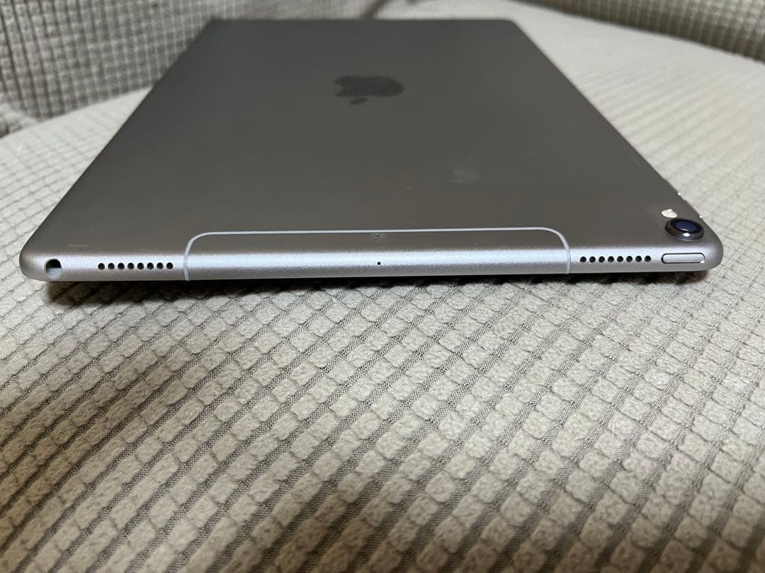 iPad Pro 10.5インチ スペースグレー本体+おまけ付き