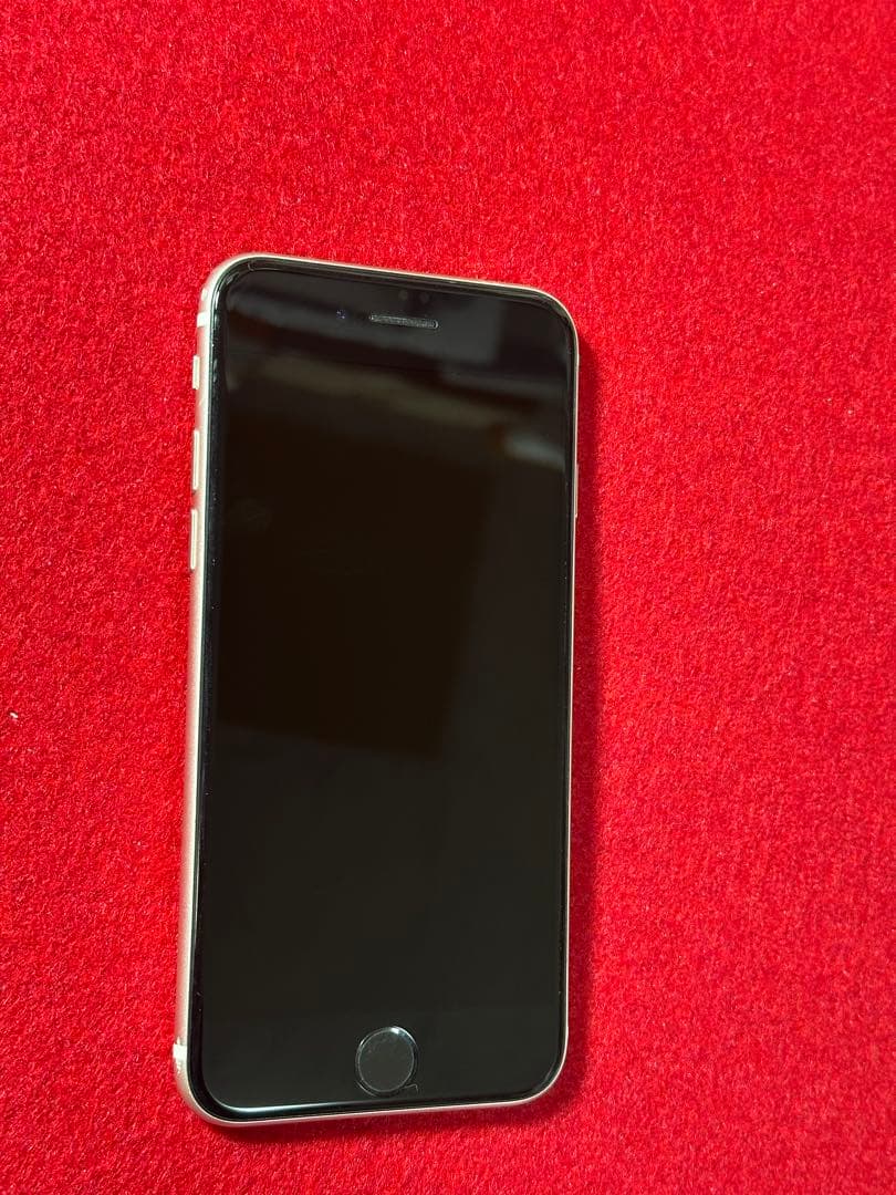 【6596】iPhone SE3第3世代スターライト 64GB simフリー