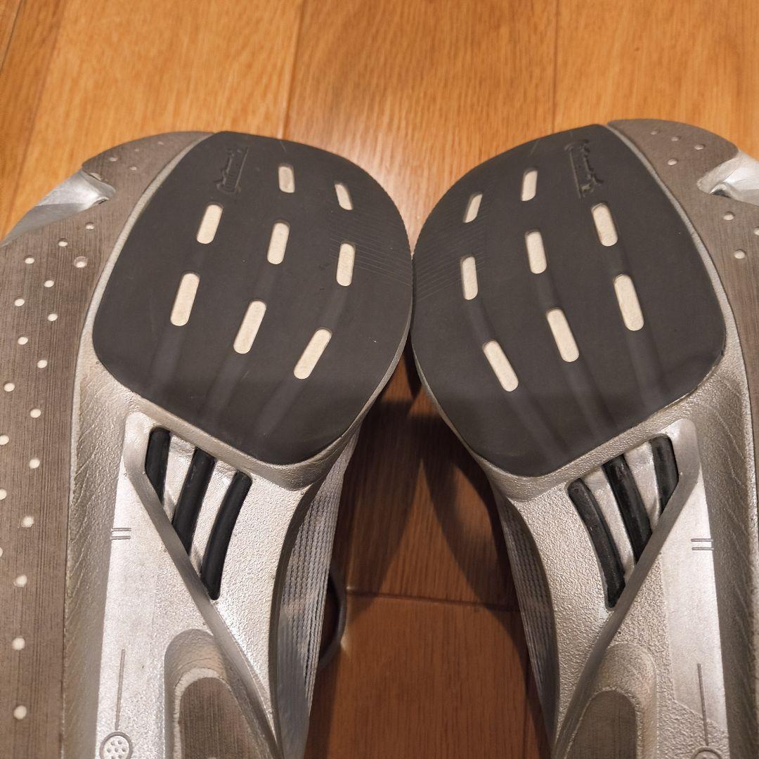 アディゼロ タクミセン10　27センチ