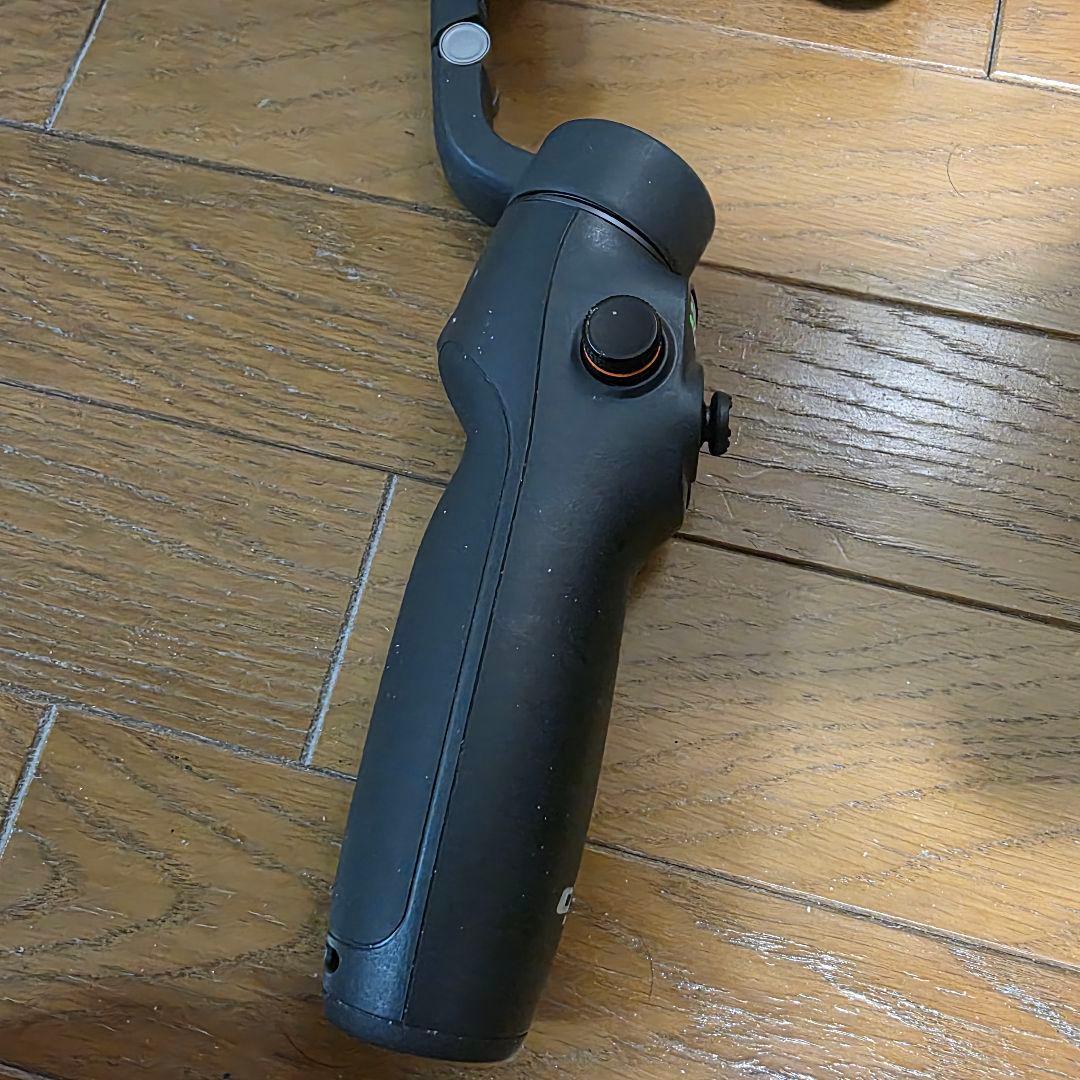 DJI Osmo Mobile 6 スマートフォン用ジンバル　3軸スタビライザー