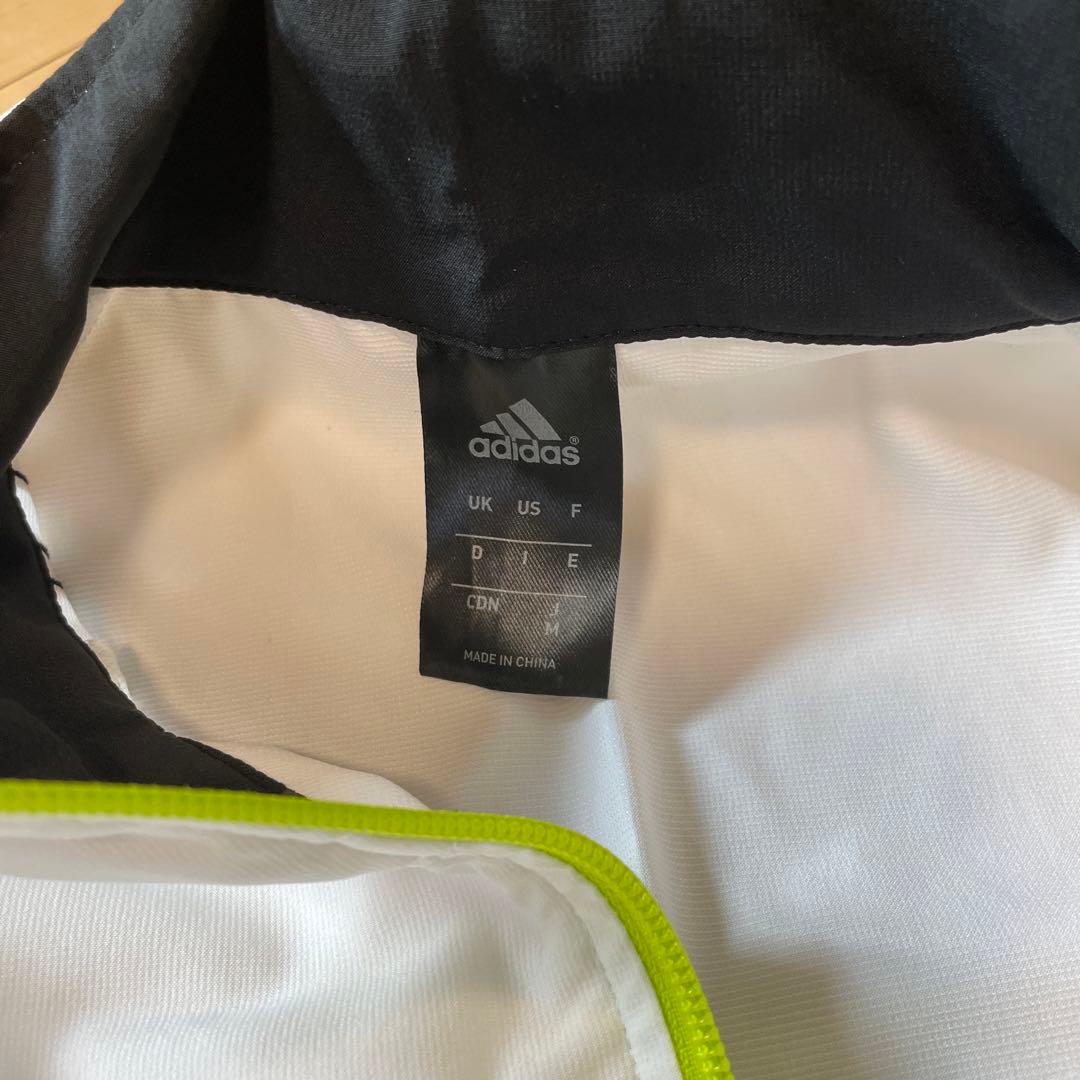 アディダス adidas ウインドブレーカー 上　下2セット。34