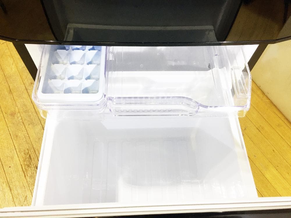 30日迄！送料無料★三菱 146L 冷蔵庫【MR-P15Z-B】EMRK