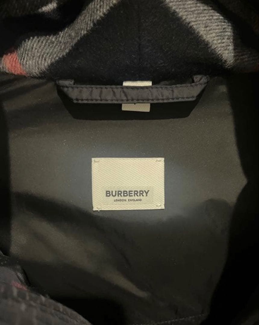 BURBERRYダウンジャケット