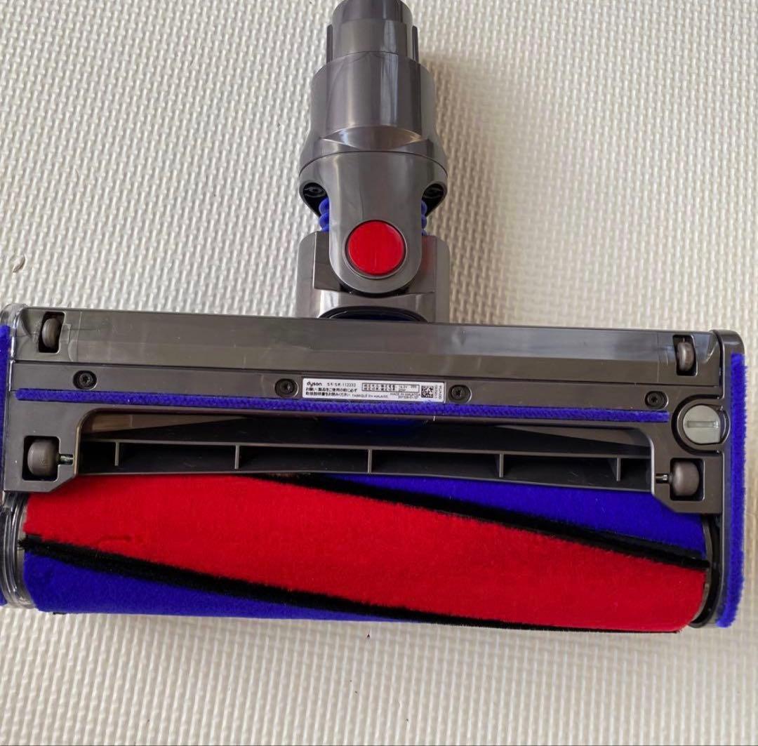 値下げ‼️ ダイソンv8fluffy sv10コードレスクリーナー掃除機送料無料