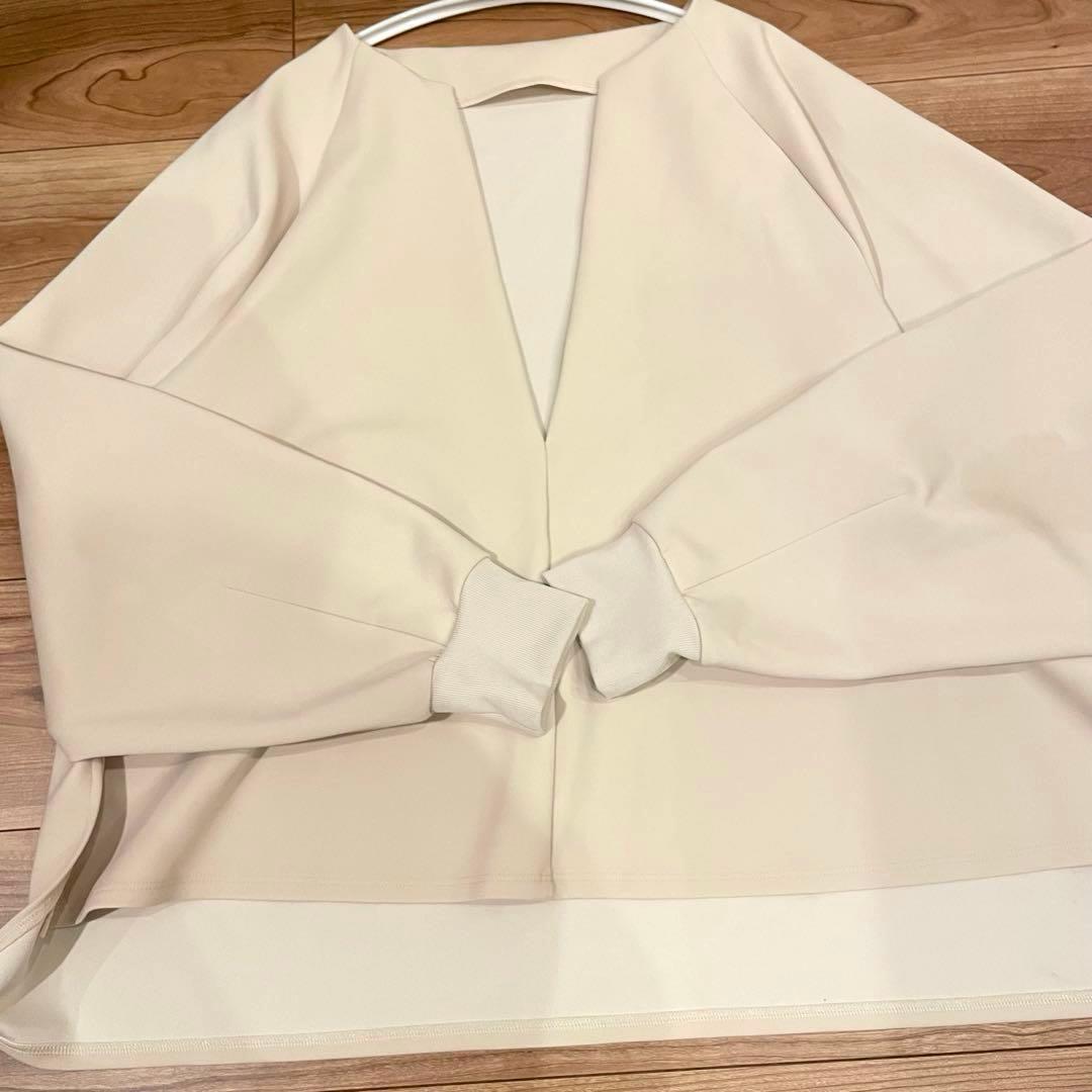 未使用　リヴドロワ　キーネックダンボールプルオーバー　ライトベージュ