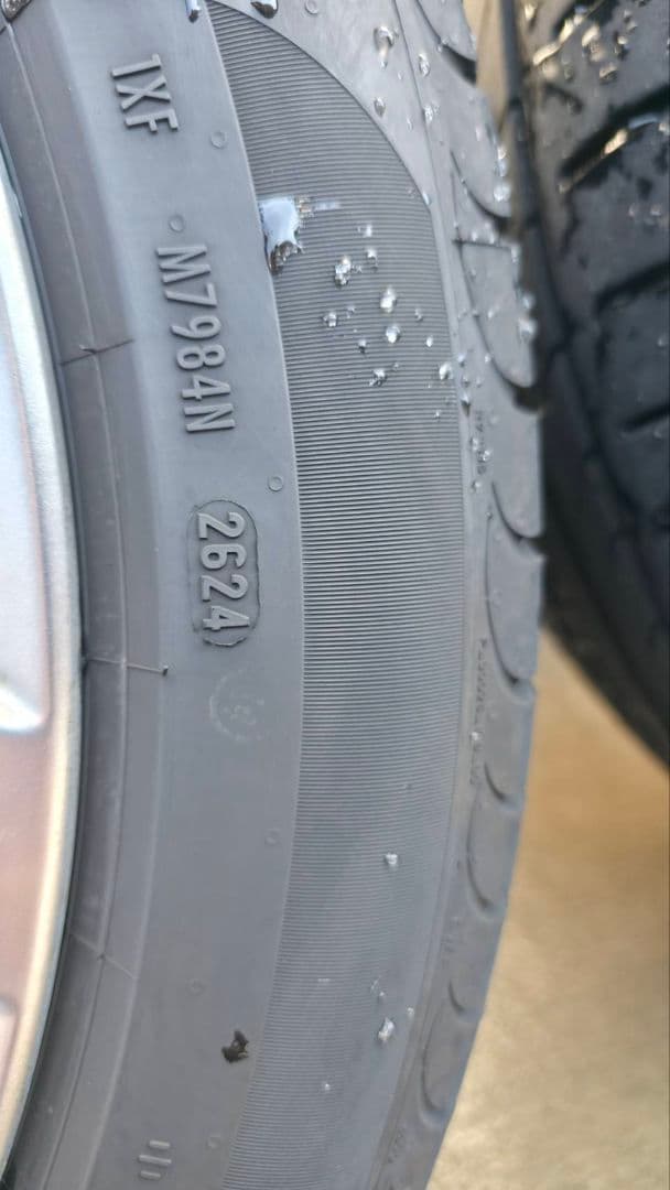 お値下げフォルクスワーゲンT-ROC 純正サマータイヤ ホイール PIRELLI