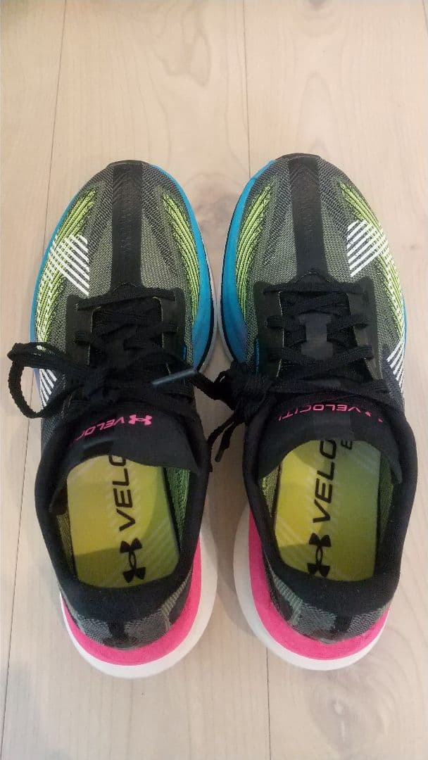 も*ふ様 Under Armour UAベロシティ エリート3