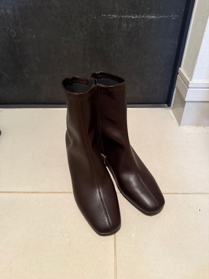 【最終値下げ/完売品】ルタロン　5cmスクエアフィットショートブーツ