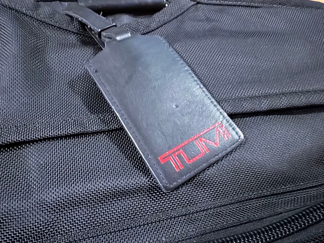 TUMI ガーメントケース スーツ収納 2WAY ハンガー・南京錠付き
