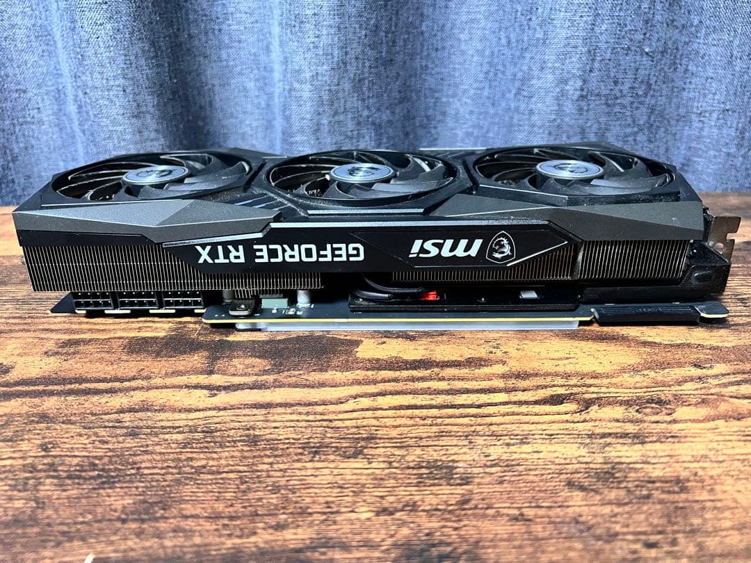 グラフィックボード・グラボ・ビデオカード MSI RTX 3090 GAMING X TRIO 24G 109