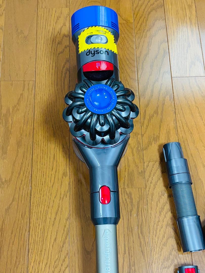 dyson V8 fluffy extra ダイソン サイクロンクリーナー