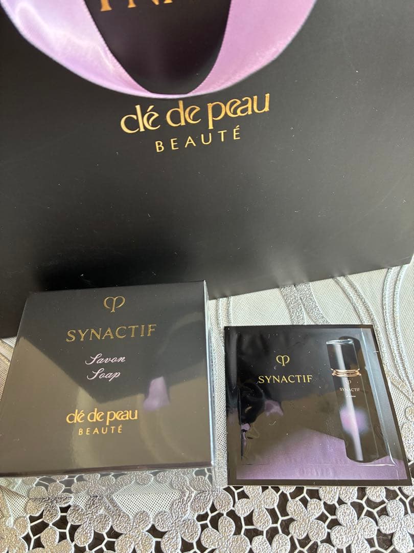 クレドポー ボーテ シナクティフ サボンn レフィル100g新品未開封おまけ付