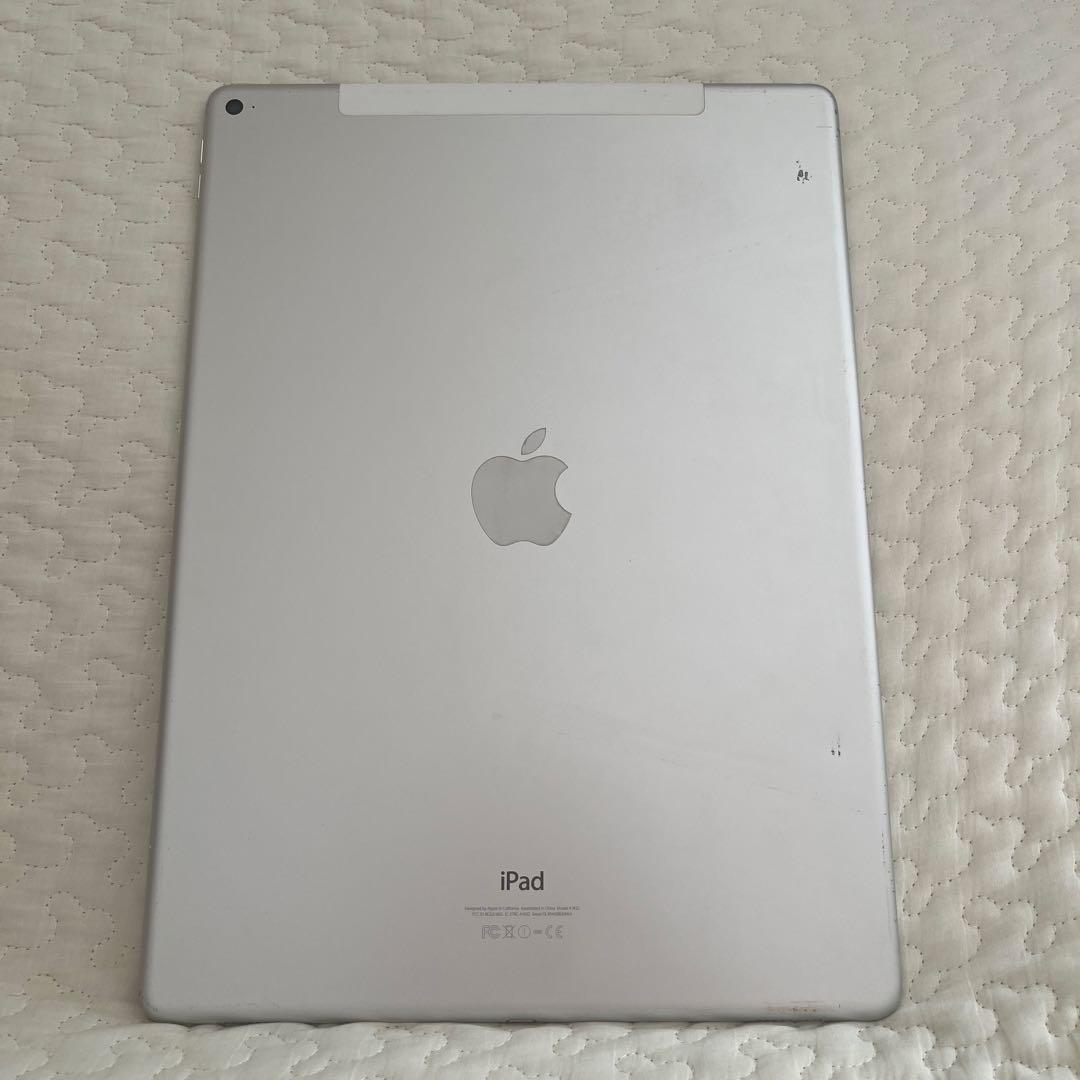 iPad Pro 12.9インチ 第1世代　カバー・キーボード付き