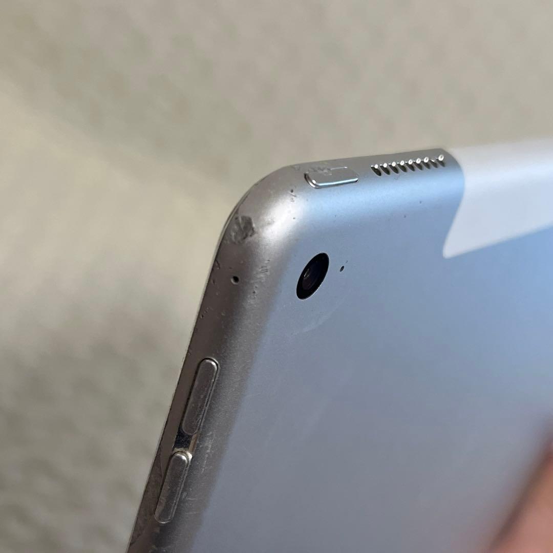 iPad Pro 12.9インチ 第1世代　カバー・キーボード付き