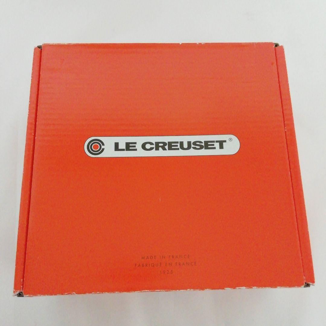 ル クルーゼ ココット・オーバル