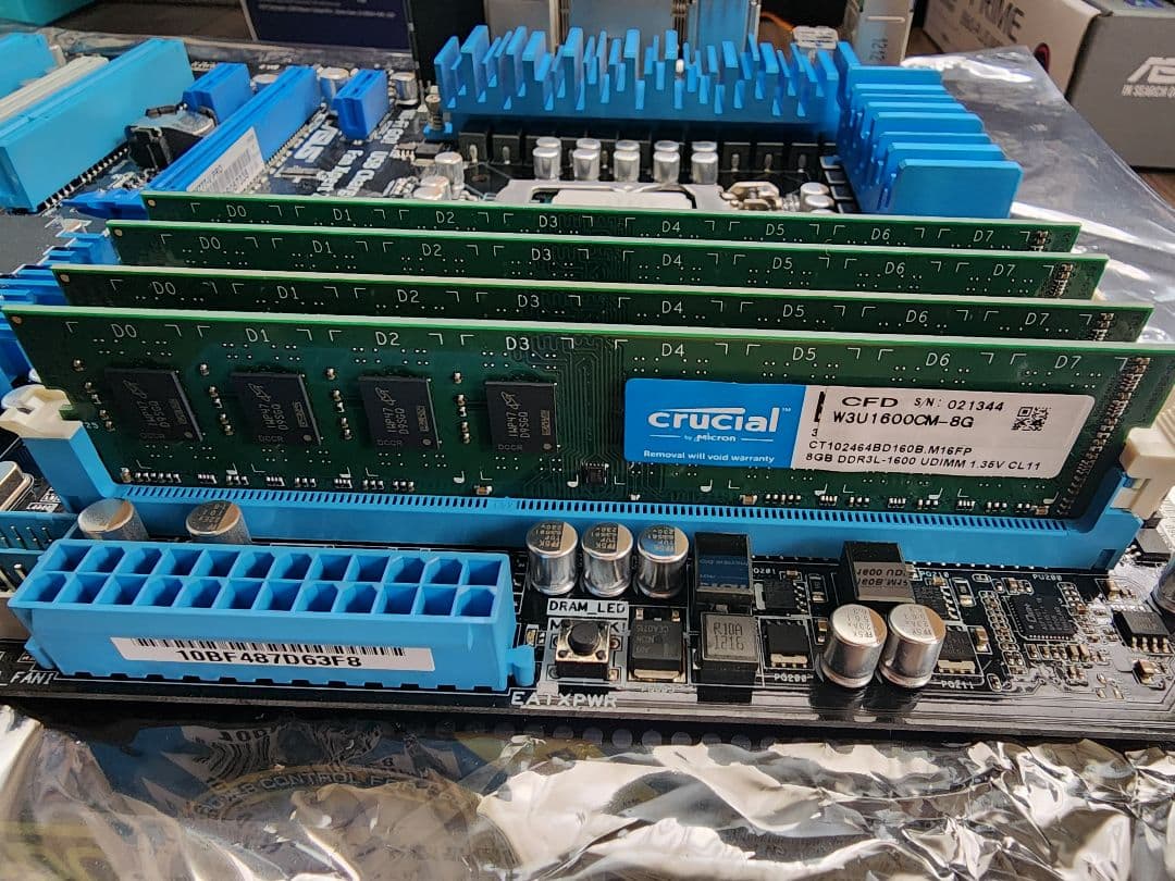 ASUS P8Z77-V PRO　CPU、32GBメモリ、CPUクーラー付き