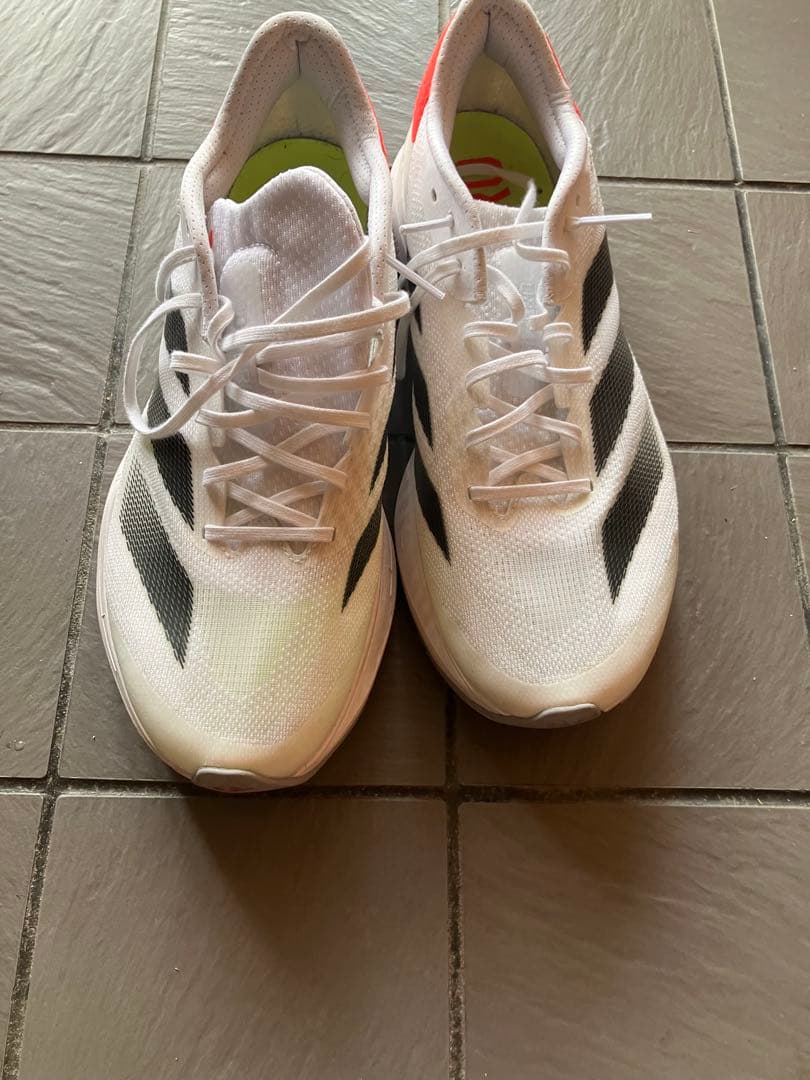 パリ　adidas ADIZERO SL2 27cm