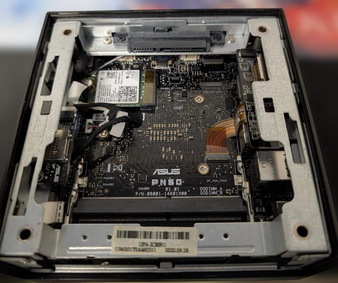 ASUS ミニPC PN50-BBR025MD / AMD Ryzen R3