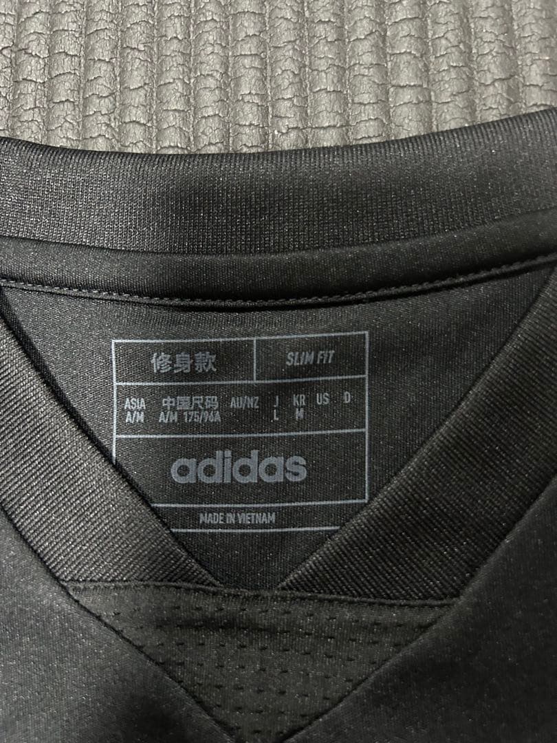 サッカー　日本代表　ノースリーブ　トレーニングウェア　支給