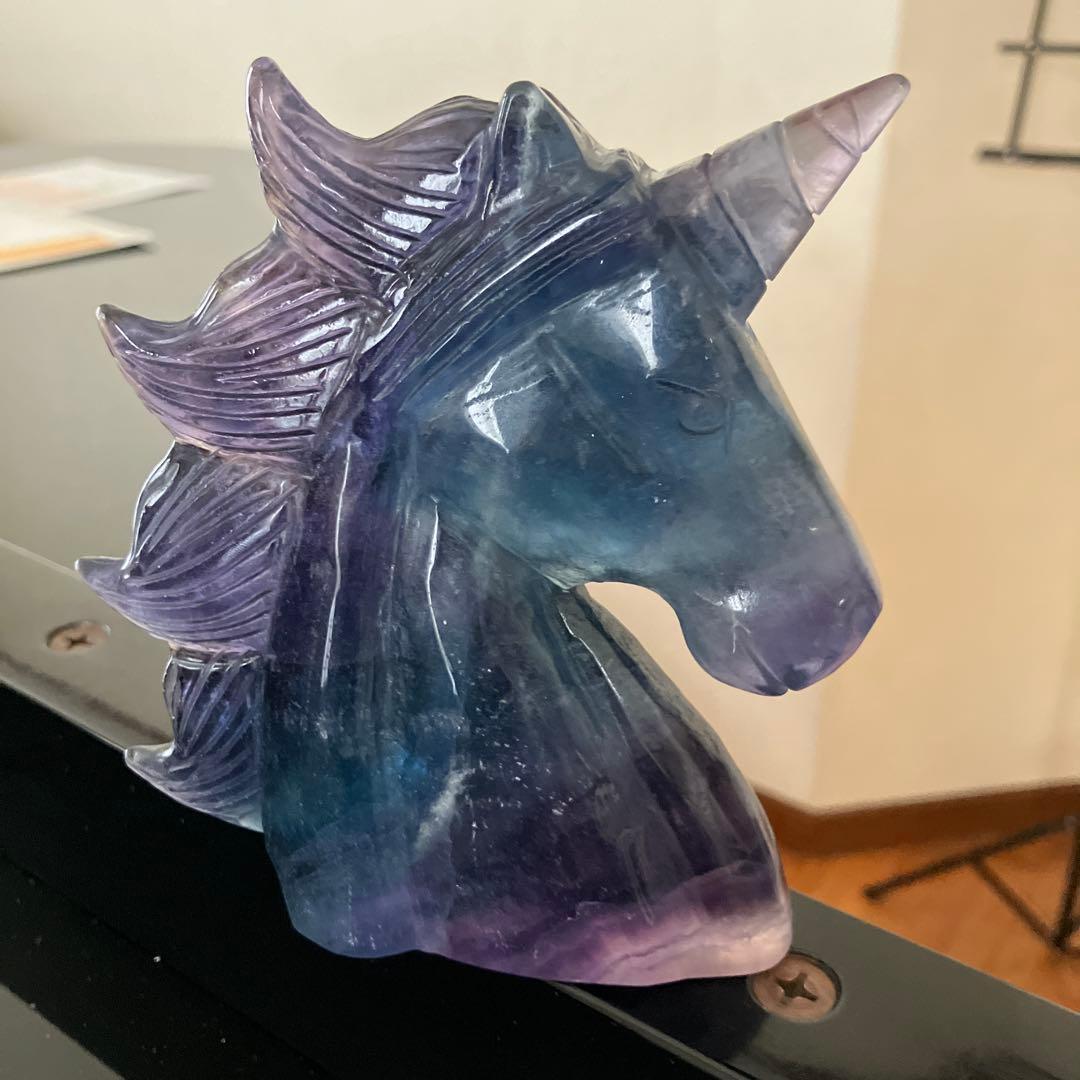 mameruさま専用　美！バイカラーフローライト　ユニコーン　天然石置物