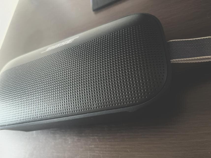 SOUNDLINK FLEX Bluetoothスピーカー(充電ケーブル付き)
