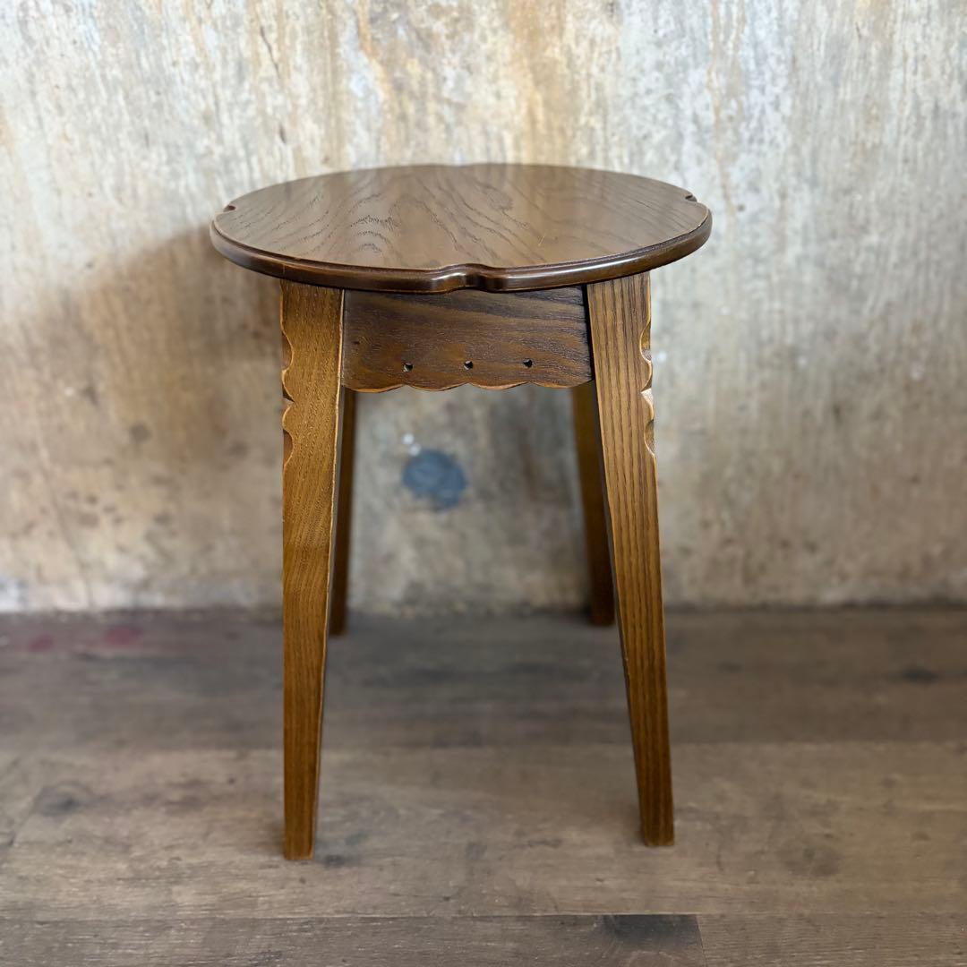 パリの雑貨屋　オーク材　ラウンドスツール