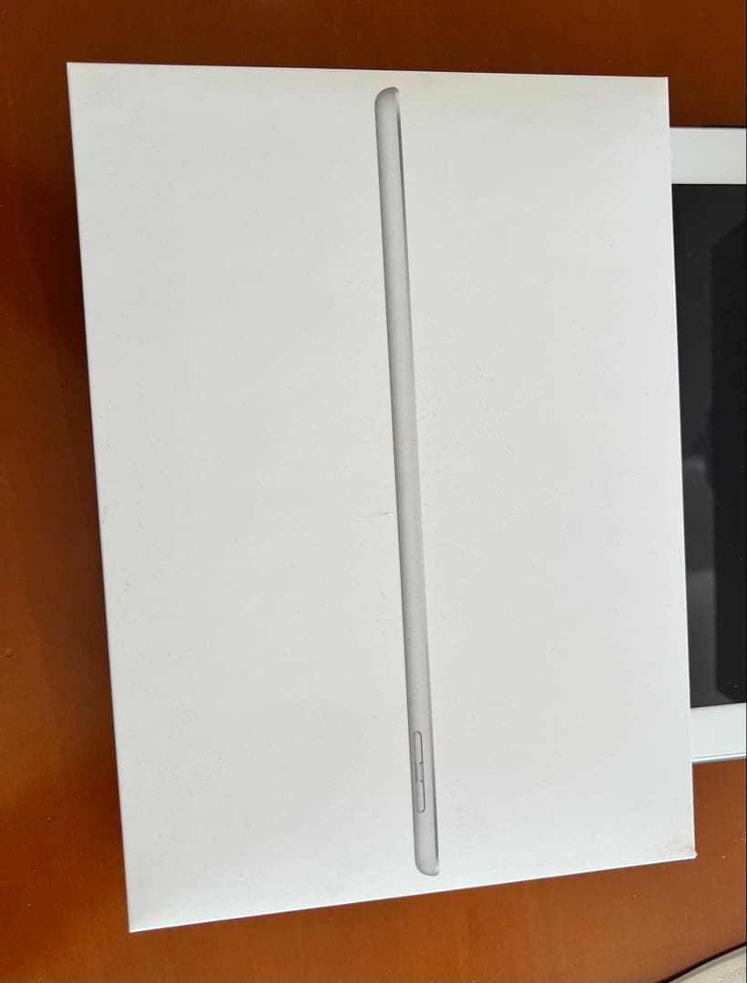 Apple iPad (第5世代) 128GB 中古　箱付き