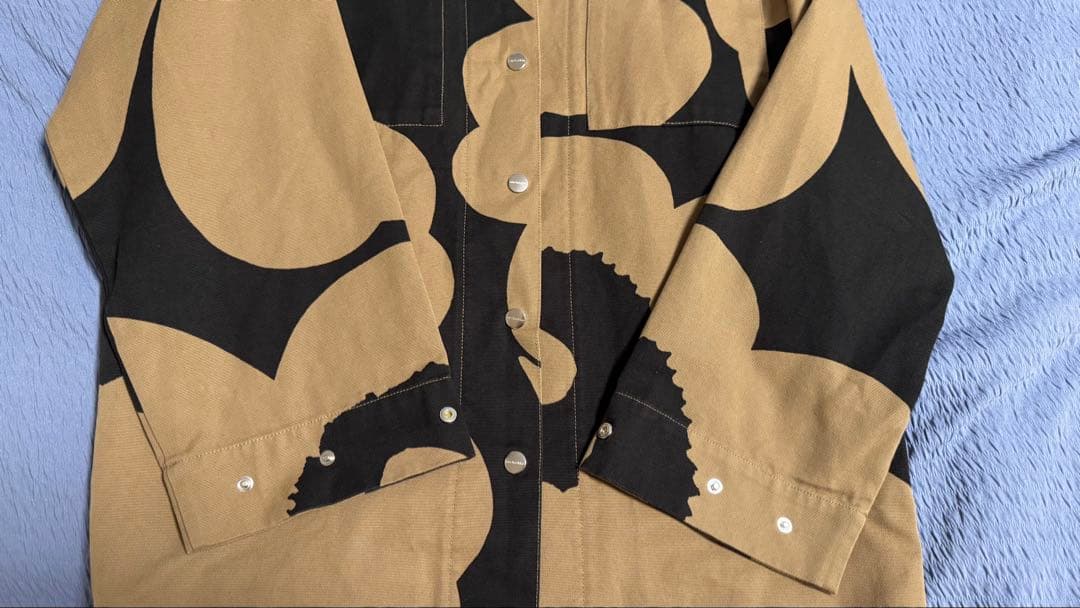 試着のみ:マリメッコ ウニッコ シャツ 34サイズ ブラウン ジャケットにも