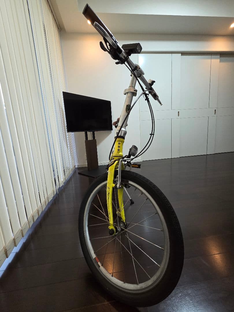 Boardwalk D8 折りたたみ自転車 イエロー