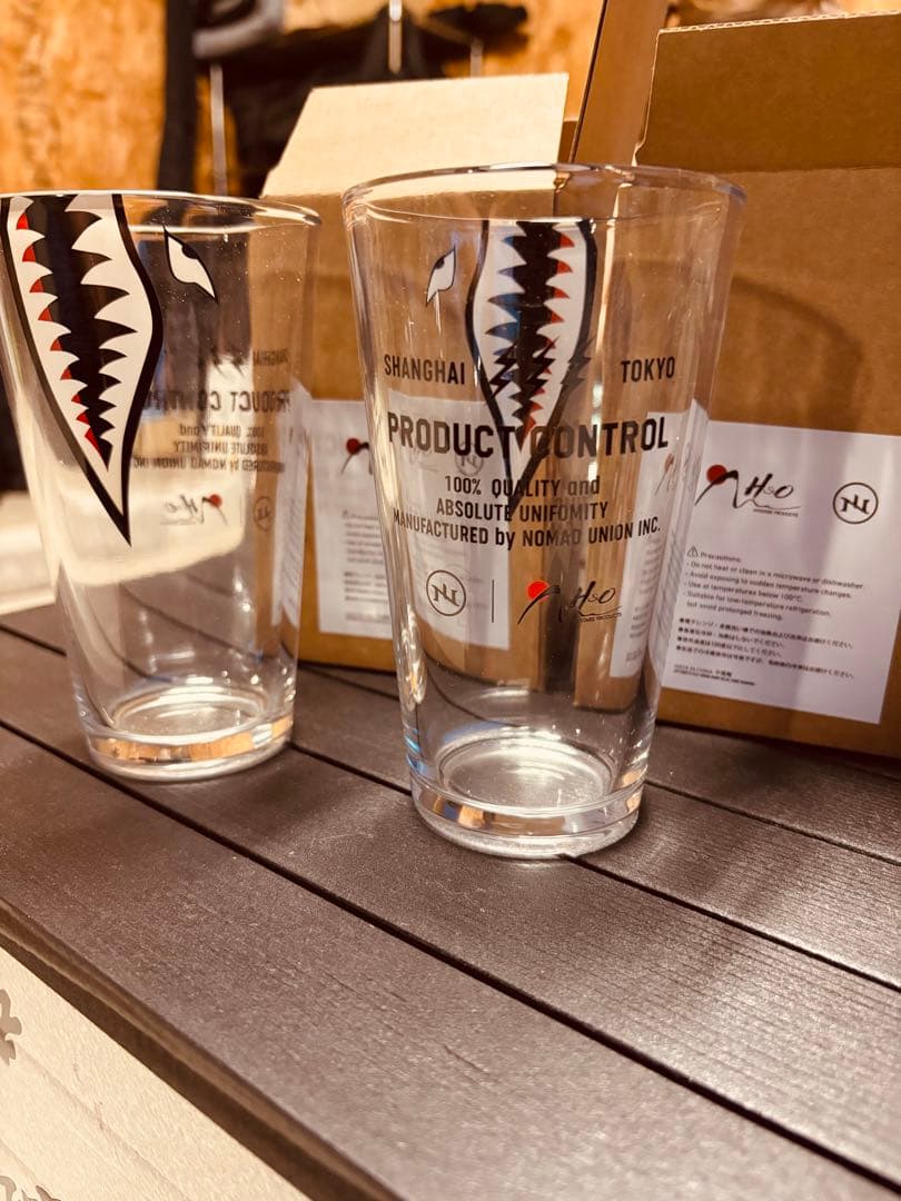 セット販売　H&Oサメ　パイントグラス　2個　サメクージー１つ