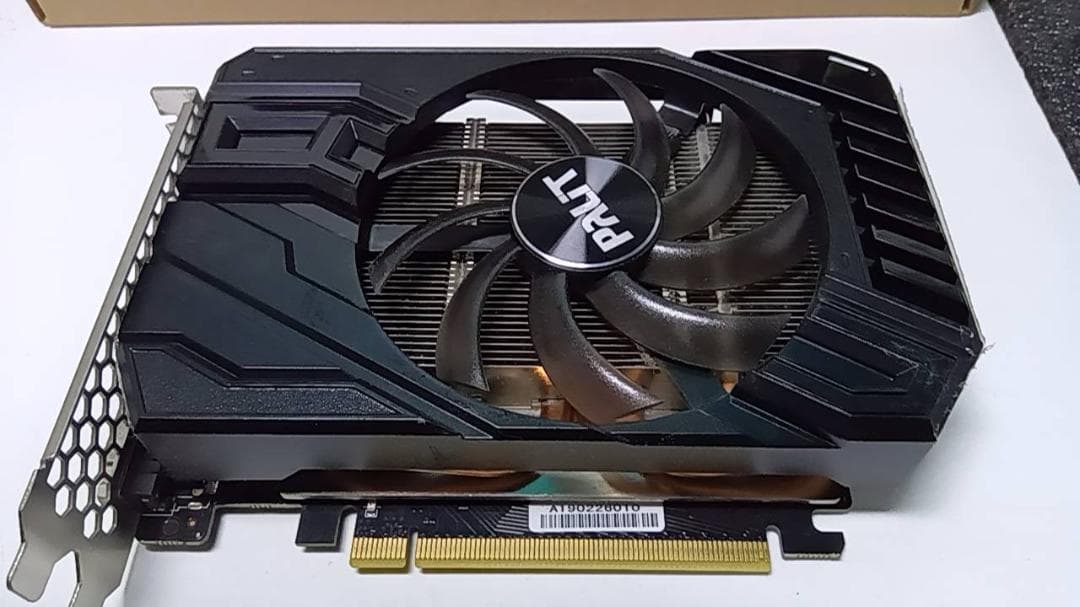 Palit GeForce GTX 1660 6GB StormX OC 使用中