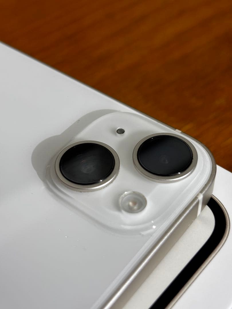 Apple iPhone 14 スターライト色　本体128GB