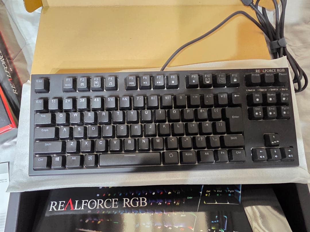【中古】REALFORCE RGB TKL 日本語配列キーボード