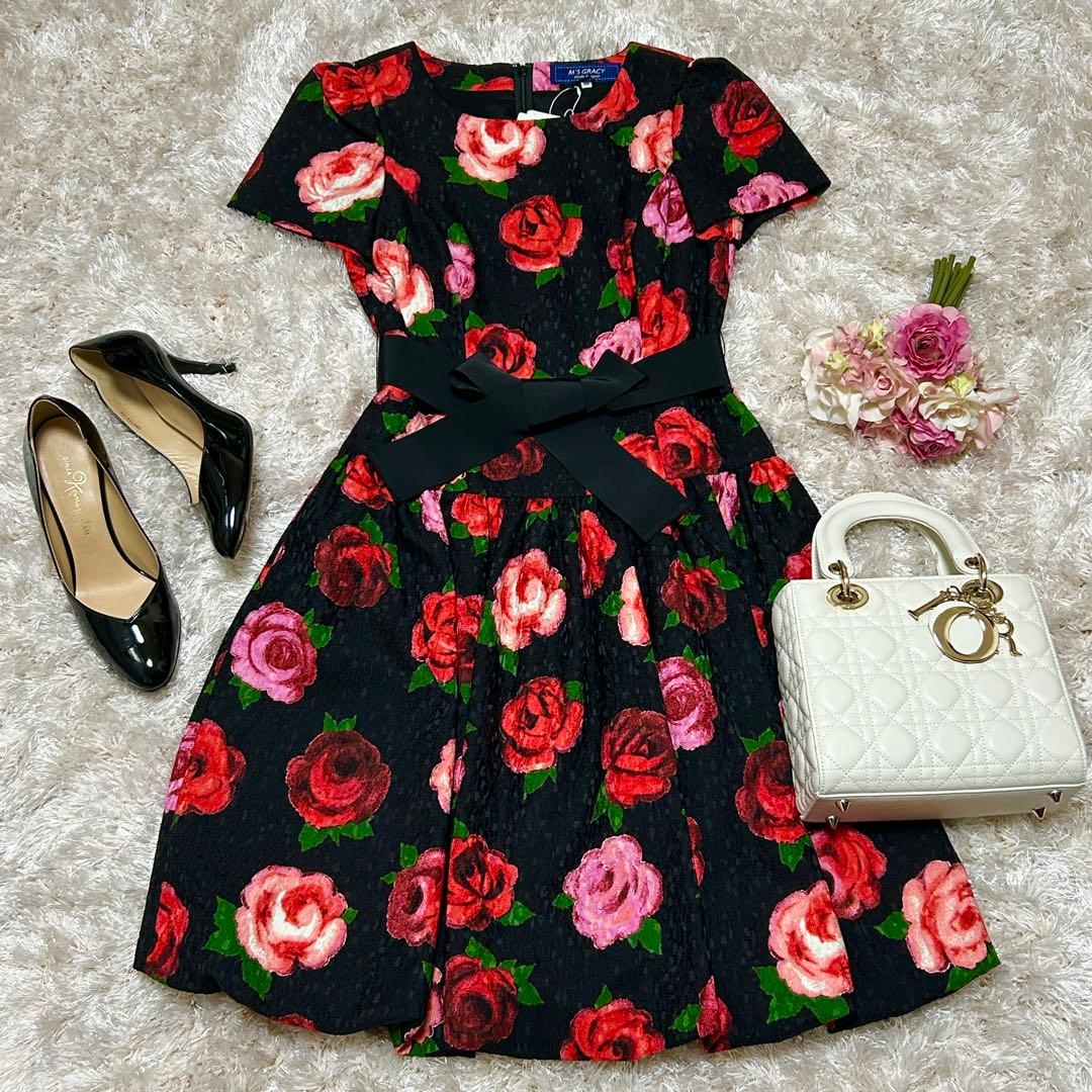 エムズグレイシー 秋冬カタログ バルーンワンピース 薔薇 ジャガード 花柄 黒