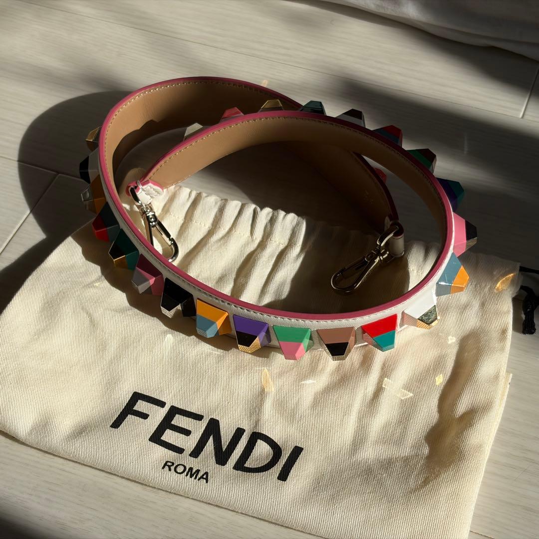 【近日中まで出品】Fendi マルチカラースタッズショルダーストラップ