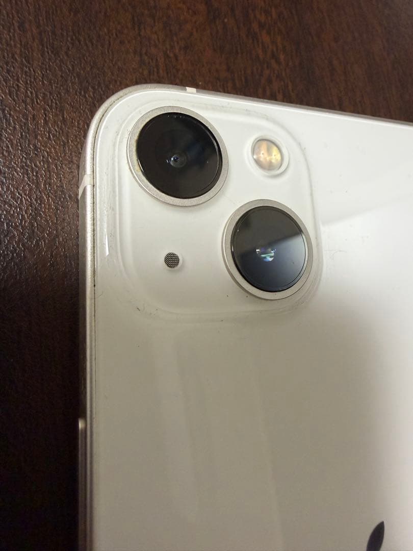 Apple iPhone 13 スターライト