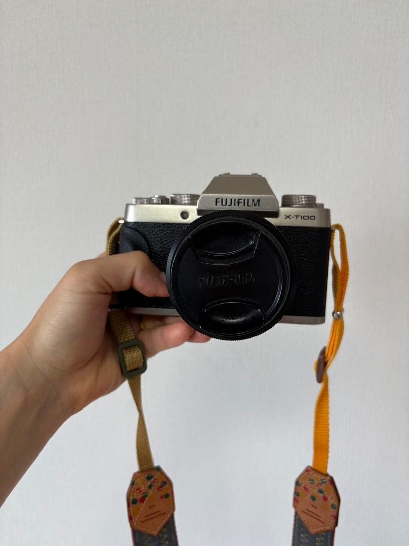 FUJIFILM X-T100 ミラーレス一眼　シャンパンゴールド　レンズキット