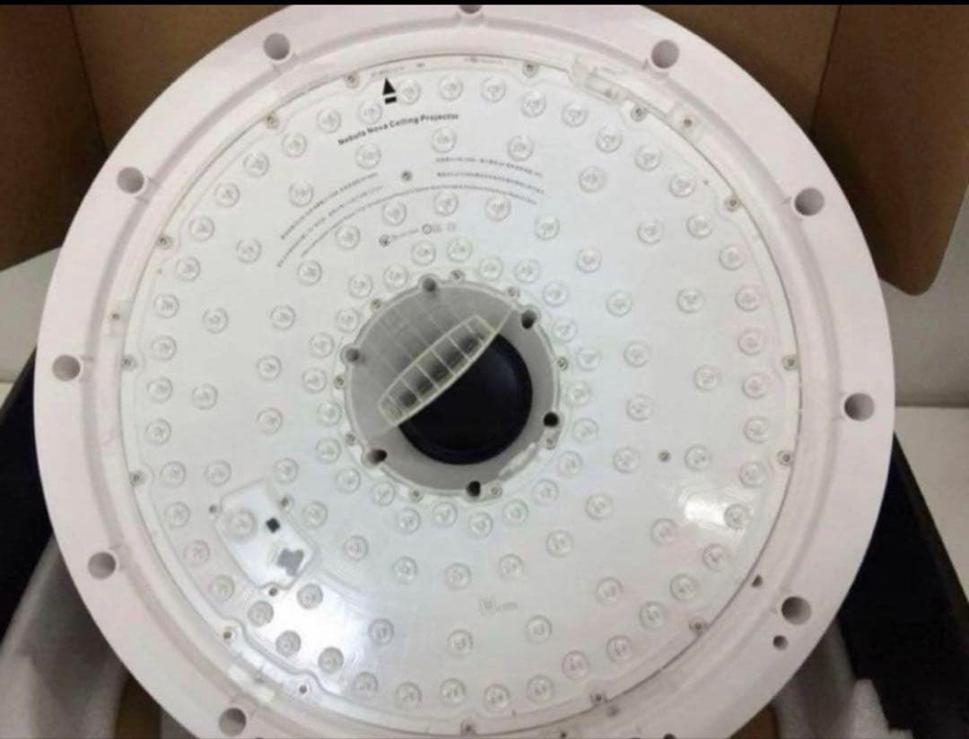 ひ*な様 【美中古】anker nebula nova シーリング プロジェクタ