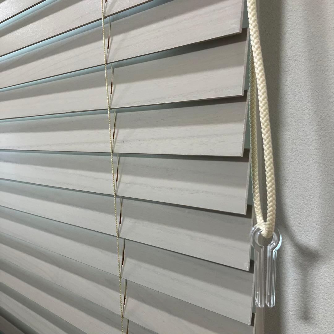 新品未使用【サンゲツ】ウッドブラインド440×1050