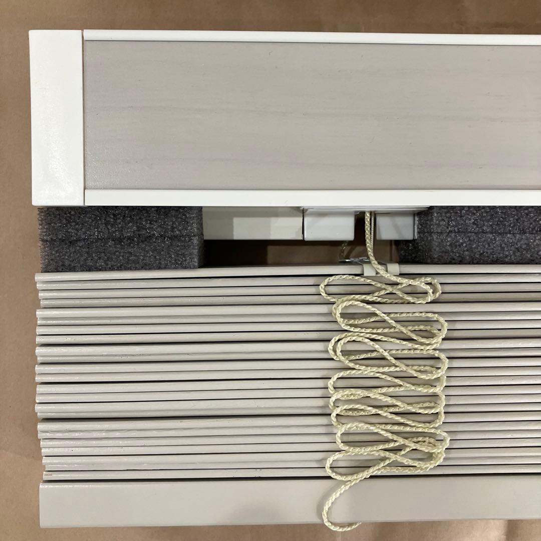 新品未使用【サンゲツ】ウッドブラインド440×1050