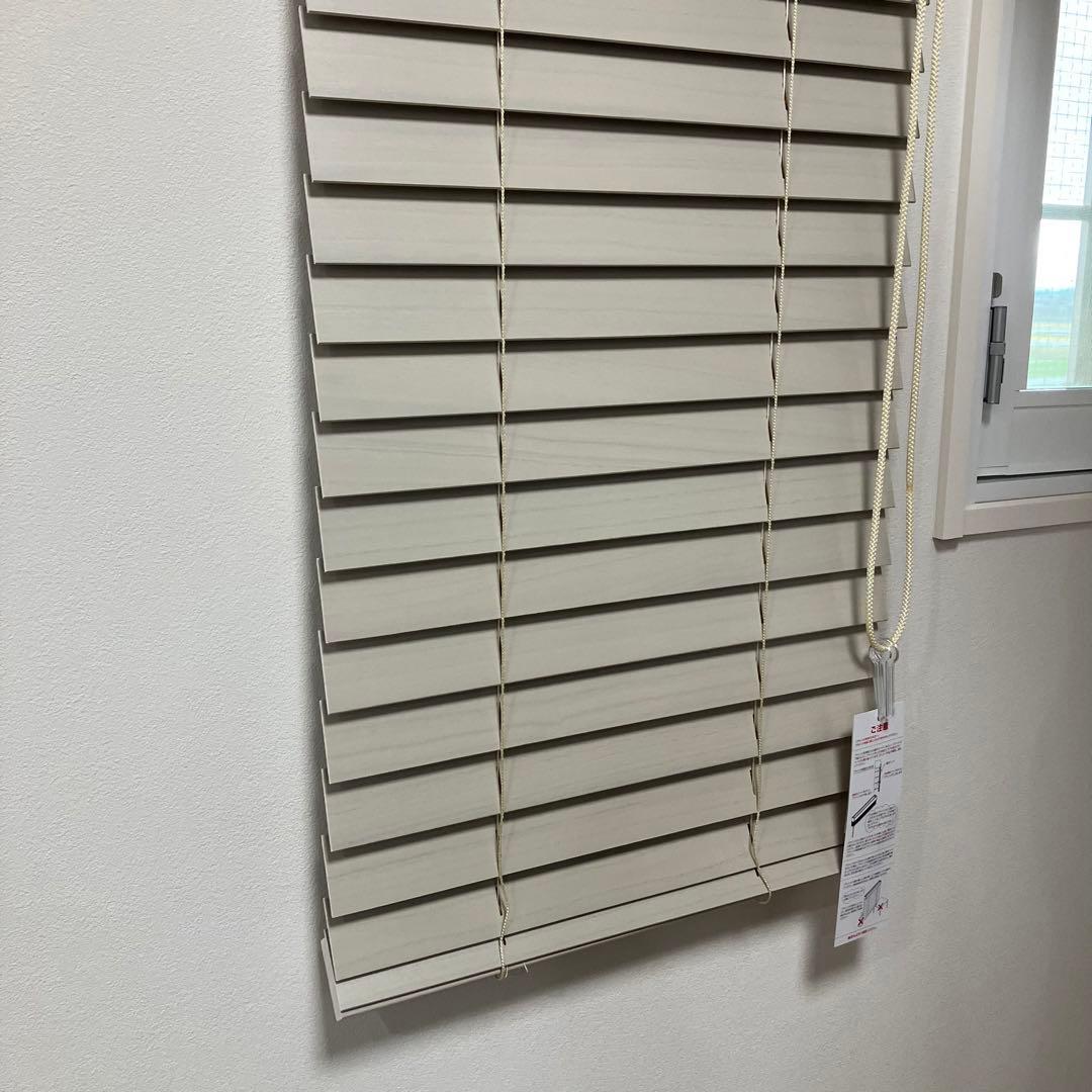 新品未使用【サンゲツ】ウッドブラインド440×1050