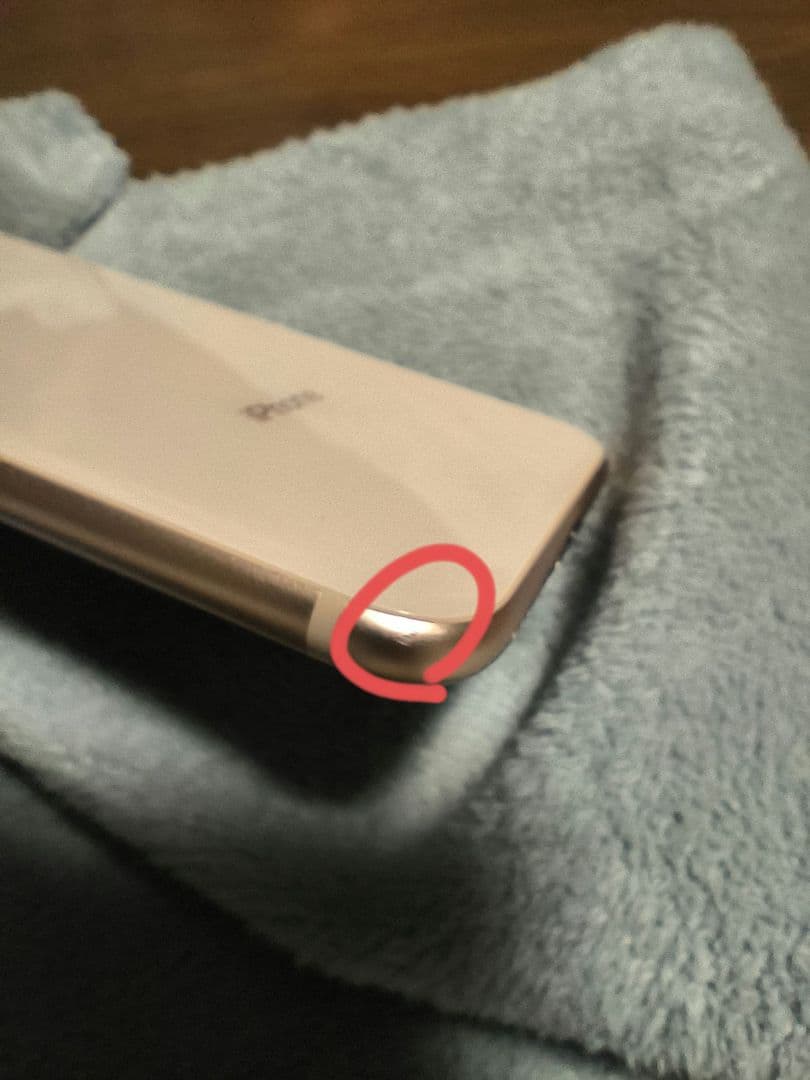 【美品】　iPhone 8本体　Gold 64 GB