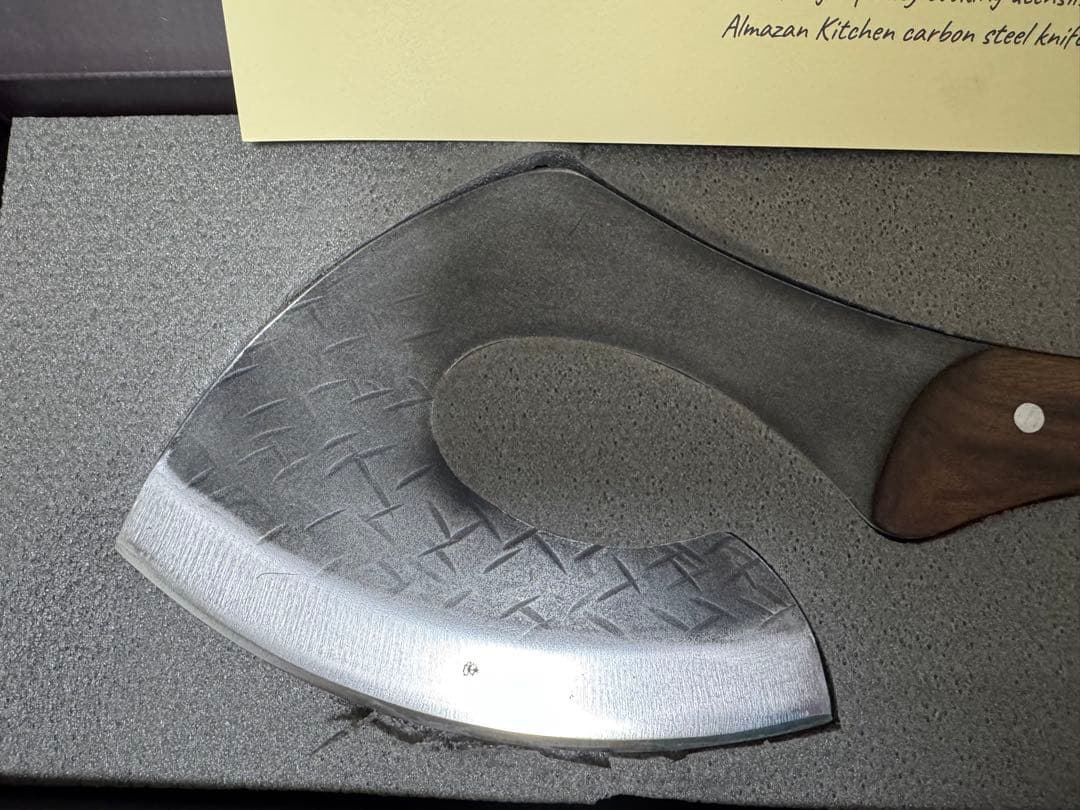 Almazan Kitchen ナイフ　カーボンスチール