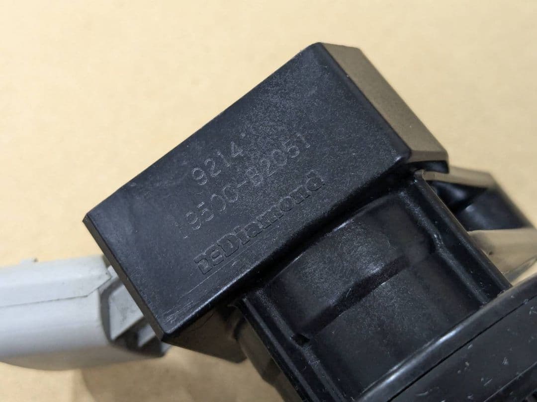 ダイハツミラーハイゼットウェイクイグニッションコイル三個セット　NO24