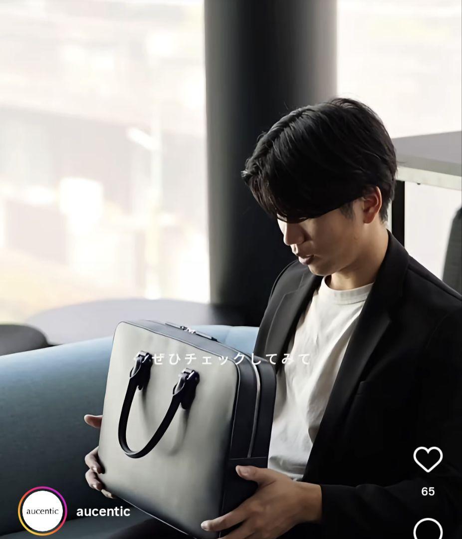 （新品・定価半額）イタリアンレザー ビジネスバッグ　authentic