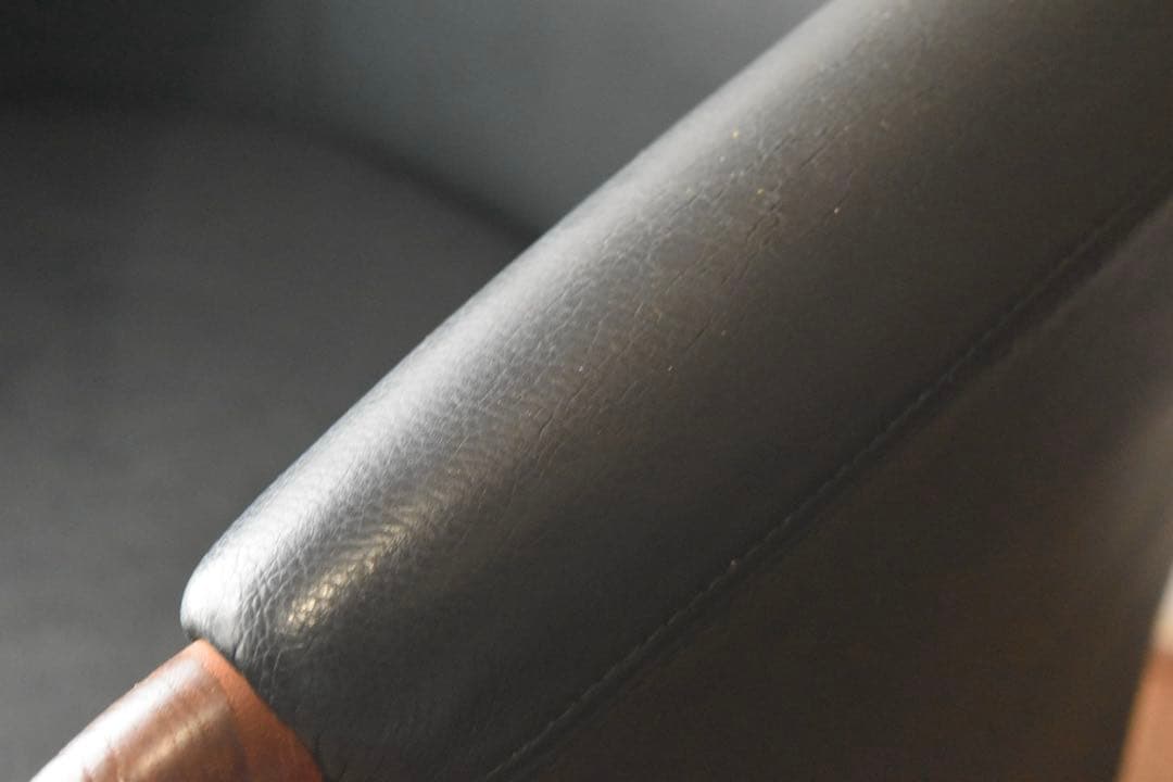 NIELAUS & JEKI MOBLER OPUS ②